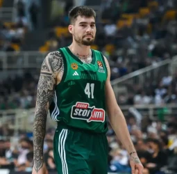 Real Madrid y Panathinaikos no se ponen de acuerdo por Juancho Hernangómez