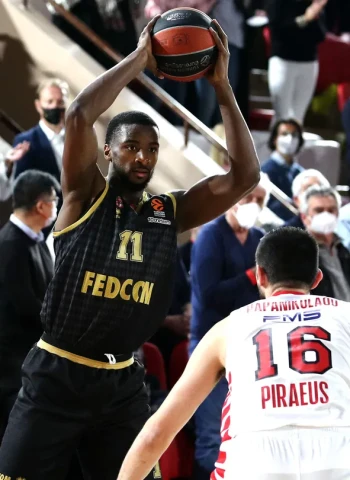 El Mónaco arrolla al Olympiacos (92-72)