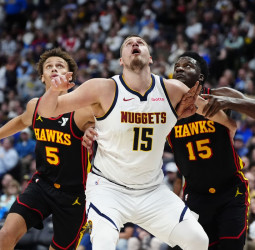 Los Nuggets reaccionan a base de Nikola Jokic, 139-120