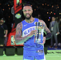 Damian Lillard repite como campeón del concurso de triples
