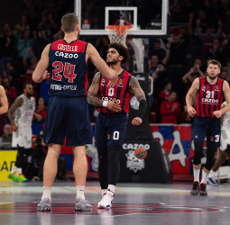 Cazoo Baskonia suma la decimotercera victoria en la Euroleague, 95-90