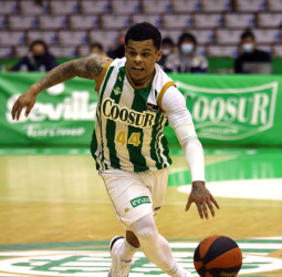 El Coosur Betis amarga el debut de Katsikaris en Unicaja (78-75)