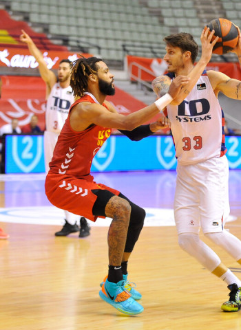 TD Systems Baskonia cede en la prórroga ante el UCAM Murcia (92-87)