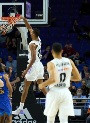 Brillante victoria del Real Madrid ante el Alba Berlín (90-72)