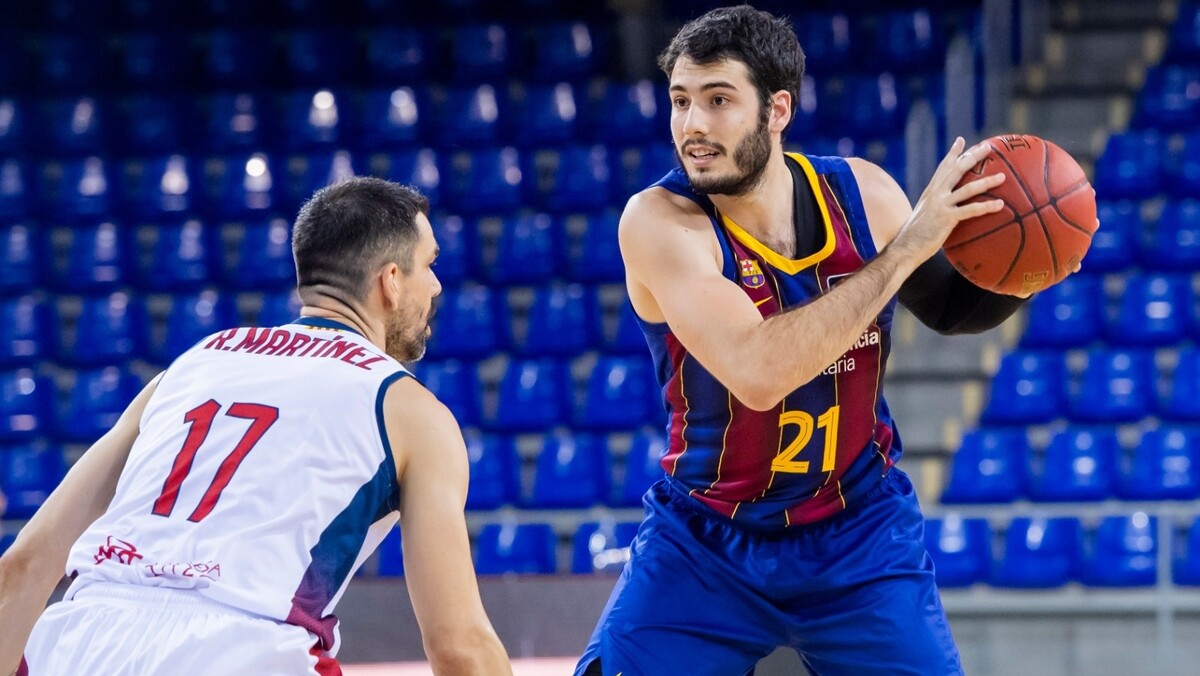 El BAXI Manresa planta cara al Barça en la semifinal de la Liga Catalana (92-82)