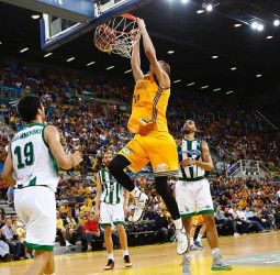 El Herbalife Gran Canaria encadena su tercera victoria consecutiva (82-62)