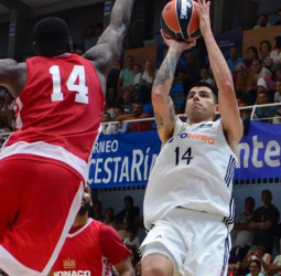 Deck tumba al Mónaco en Pontevedra (77-75)
