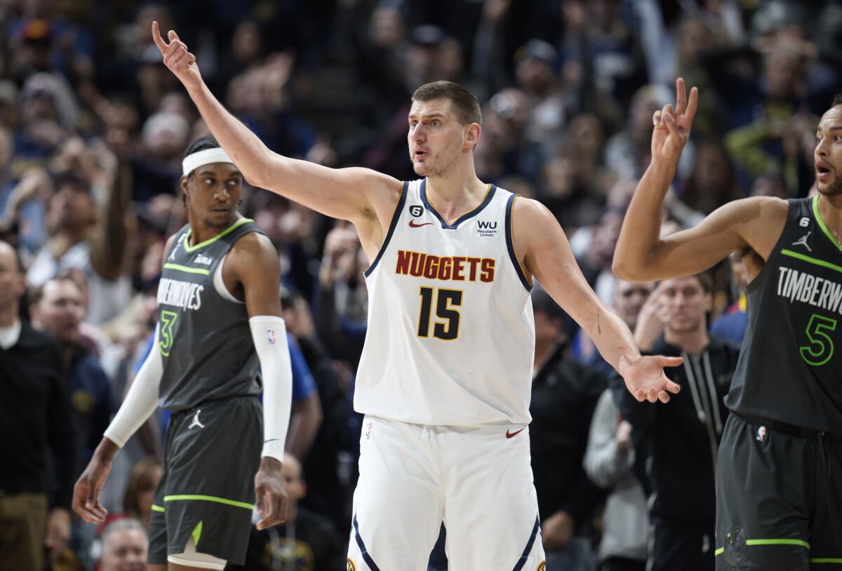 Un vistazo a la noche NBA