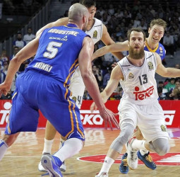El Madrid vence al Khimki y jugará el playoff de la Euroliga (83-70)