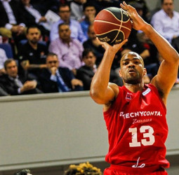 Gary Neal, MVP Movistar del mes de Abril