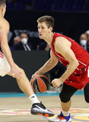 TJ Bray llega al Casademont Zaragoza y DJ Seeley se marcha al Bayern