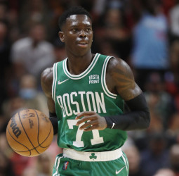 Los Angeles Lakers estudian la vuelta de Dennis Schroder