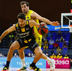 El Unicaja Málaga sopesa el fichaje de Bruno Fitipaldo
