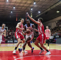 Finales LNB Argentina: Instituto se recuperó de local y empató la serie 2-2