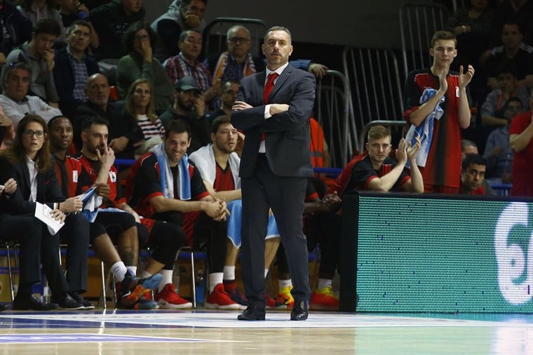 Cuspinera: “En los malos momentos es cuando más en equipo hay que jugar”
