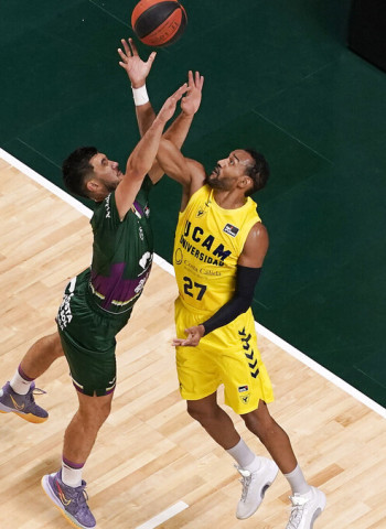 Unicaja supera al UCAM Murcia y sigue invicto en pretemporada (73-69)