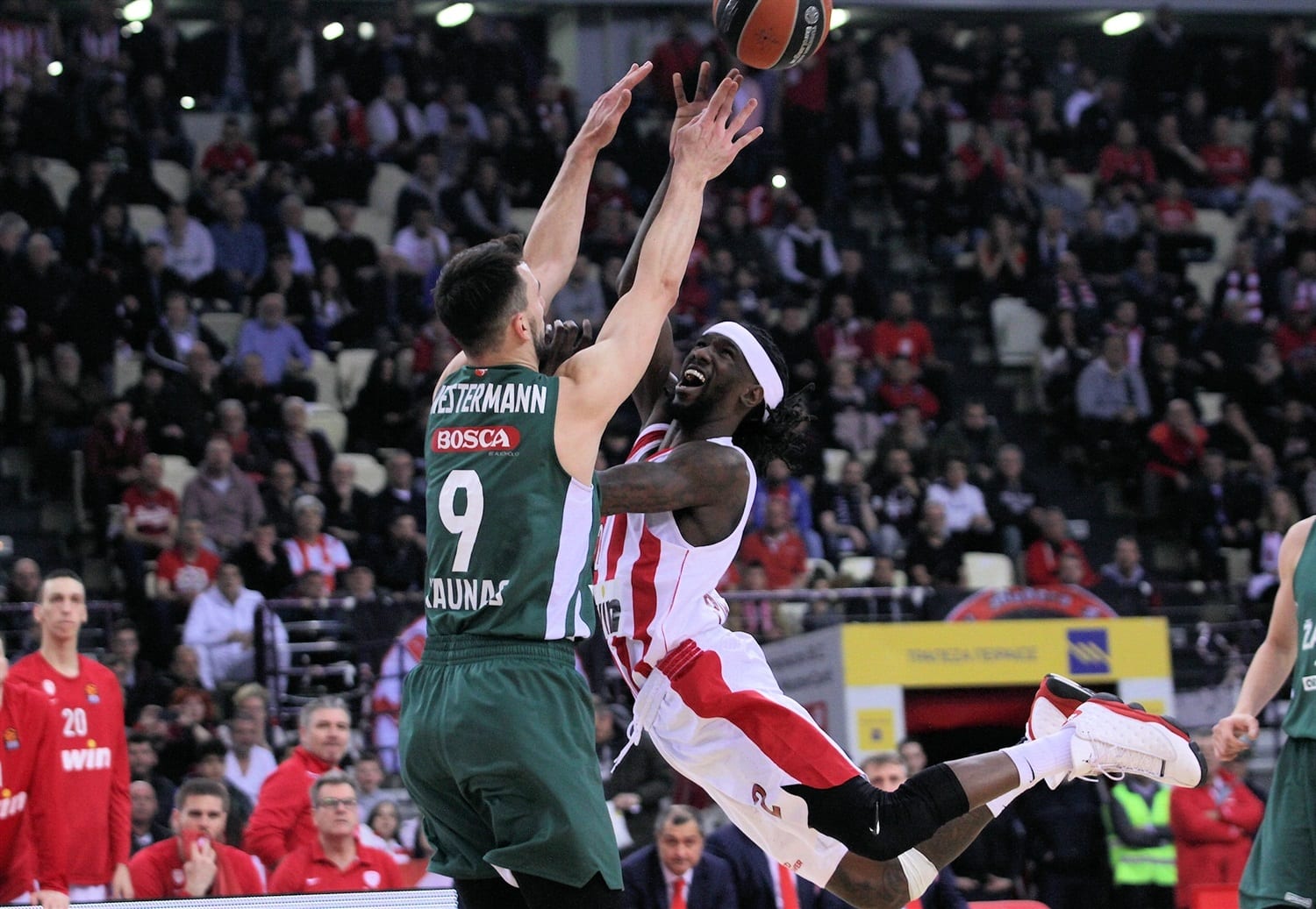 Olympiacos y Briante Weber separan sus caminos