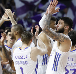 El Real Madrid mantiene el pulso por la segunda plaza (99-89)
