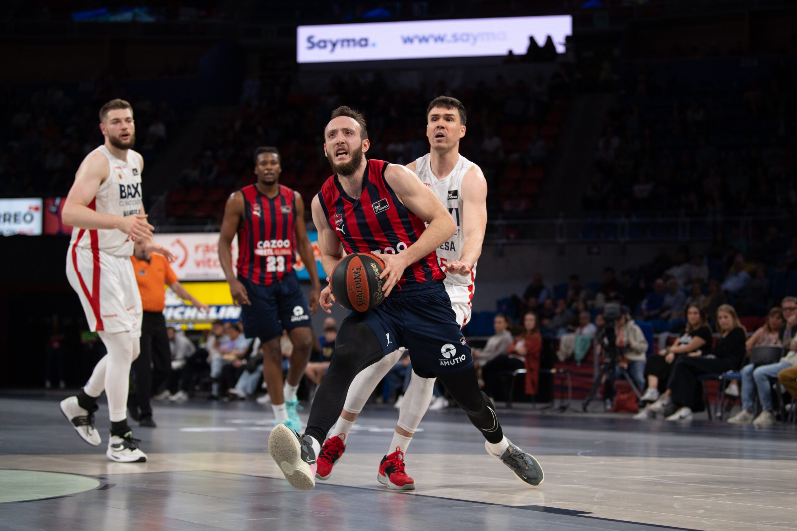 Liderato en solitario para el Baskonia, 107-92