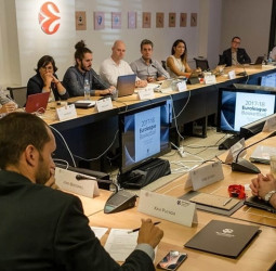 First session tips off new Sports Business MBA