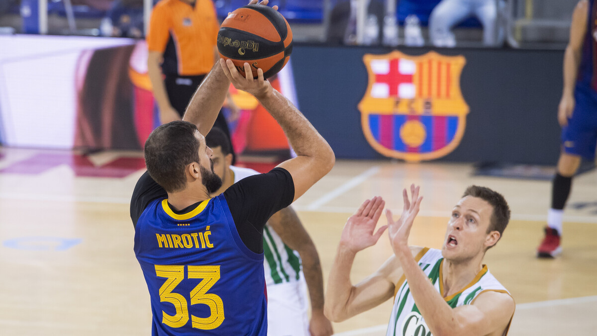 El Barcelona no baja en su contundencia ante el Real Betis (82-53)