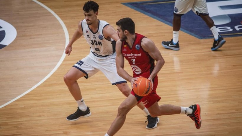 El Casademont Zaragoza reacciona tarde y pierde el bronce de la Champions (70-65)