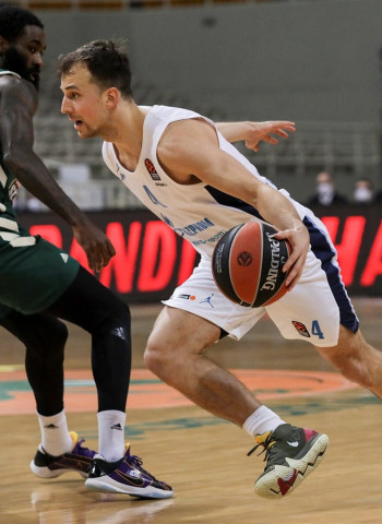 El Zenit se aprovecha del mal momento del Panathinaikos (77-89)