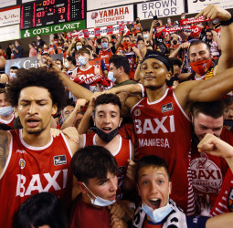 Un fortín en el Nou Congost, una fiesta constante en Manresa (103-93)