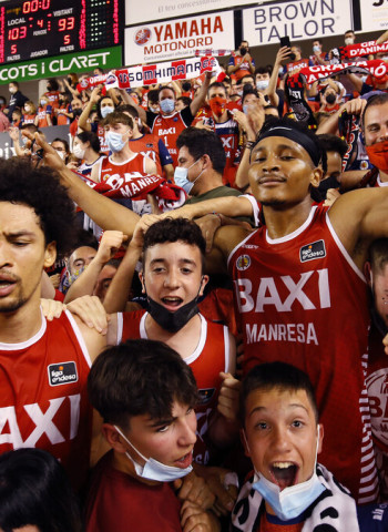 Un fortín en el Nou Congost, una fiesta constante en Manresa (103-93)