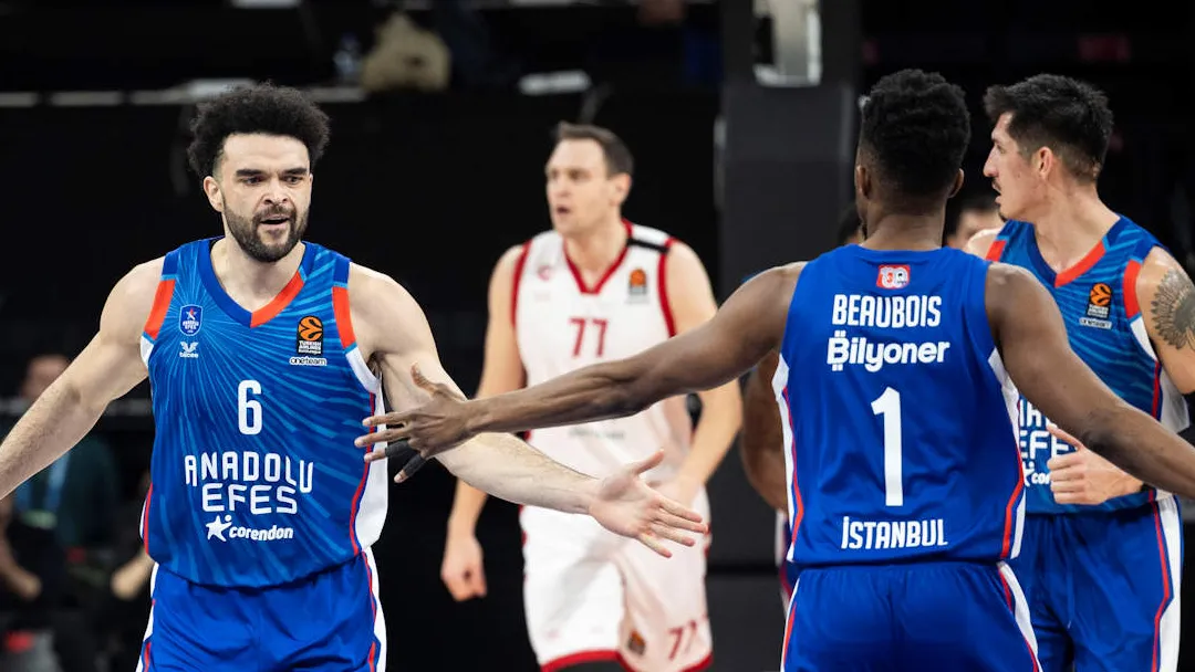 Efes vence a Milán en el debut del entrenador Mijatovic, 79-73