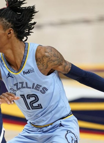 Ja Morant tira la puerta abajo