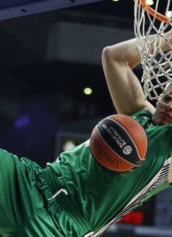 El Madrid no pudo culminar la remontada ante el Darussafaka (80-84)