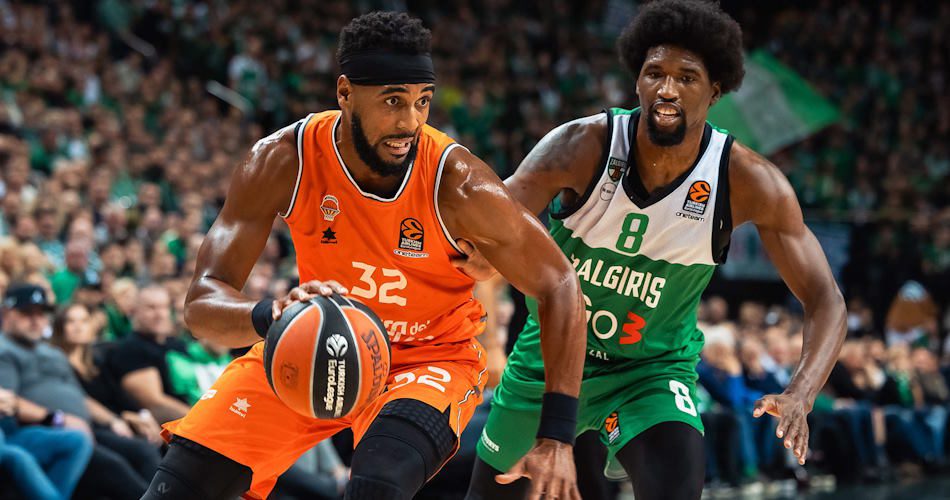 Brandon Davies, cerca del Partizan