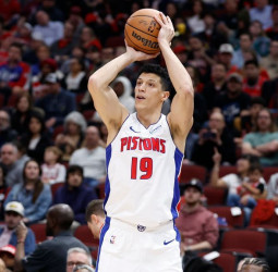 Simone Fontecchio, dos años más en los Detroit Pistons