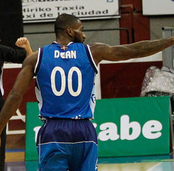 TaQuan Dean ficha por el Hoops Club libanés
