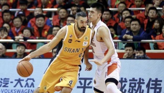 Luis Scola firma por los Shanghai Sharks