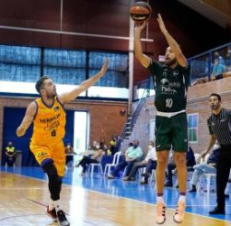 El Unicaja cae ante el Herbalife Gran Canaria (75-83)