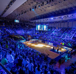 Abromaitis enciende La Hamburguesa y guía al Iberostar Tenerife a la final ansiada con 19 puntos y 9 rebotes (67-58)