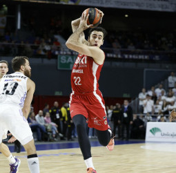 Juampi Vaulet renueva por una temporada más con el BAXI Manresa