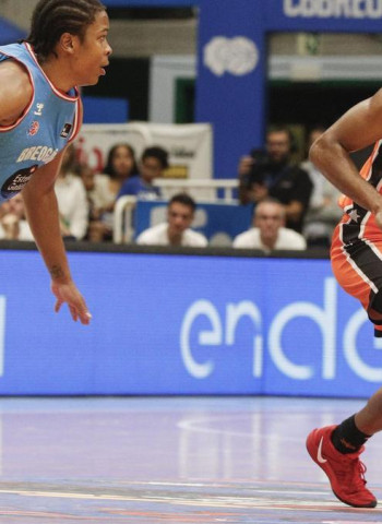 El Valencia Basket se impone al Breogán a base de triples (75-87)