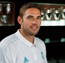 Causeur: “Siempre ha sido un sueño jugar en este club y en esta ciudad”