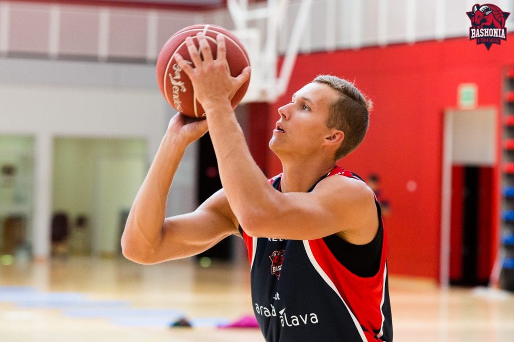 Tadas Sedekerskis, baskonista hasta 2022