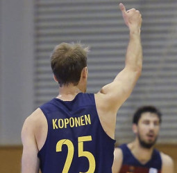 Petteri Koponen se encuentra estable y seguirá en observación