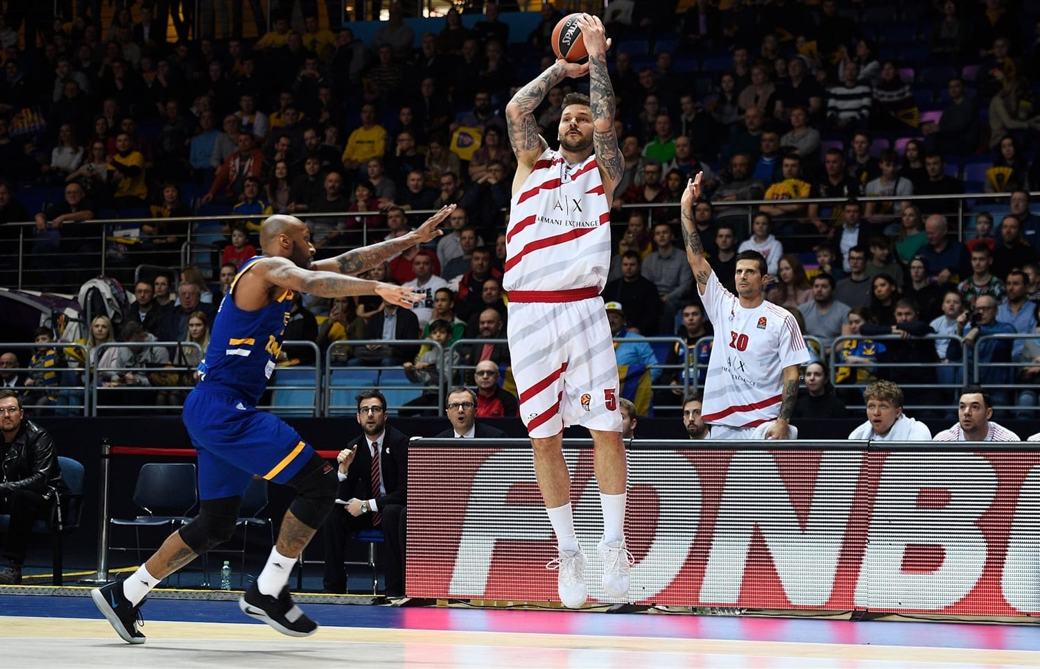 El Khimki se deja robar la cartera ante el Armani Milán (88-90)
