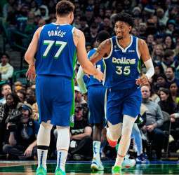 Fiesta de Navidad en Dallas. Homenaje a Dirk Nowitzki y victoria contra Lakers