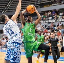 Ourense Baloncesto pide paso en la liga de los valientes