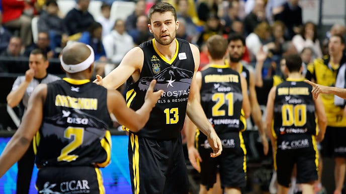 El Iberostar Tenerife se lanza a por el Playoff (83-75)