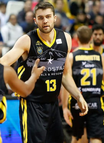 El Iberostar Tenerife se lanza a por el Playoff (83-75)