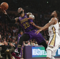Los Lakers mantienen su preocupación por el estado físico de LeBron James
