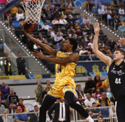 El Herbalife Gran Canaria arrolla al RETAbet Bilbao Basket (92-54)